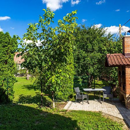 Вилла Eross Kulcsoshaz Lazarea Экстерьер фото