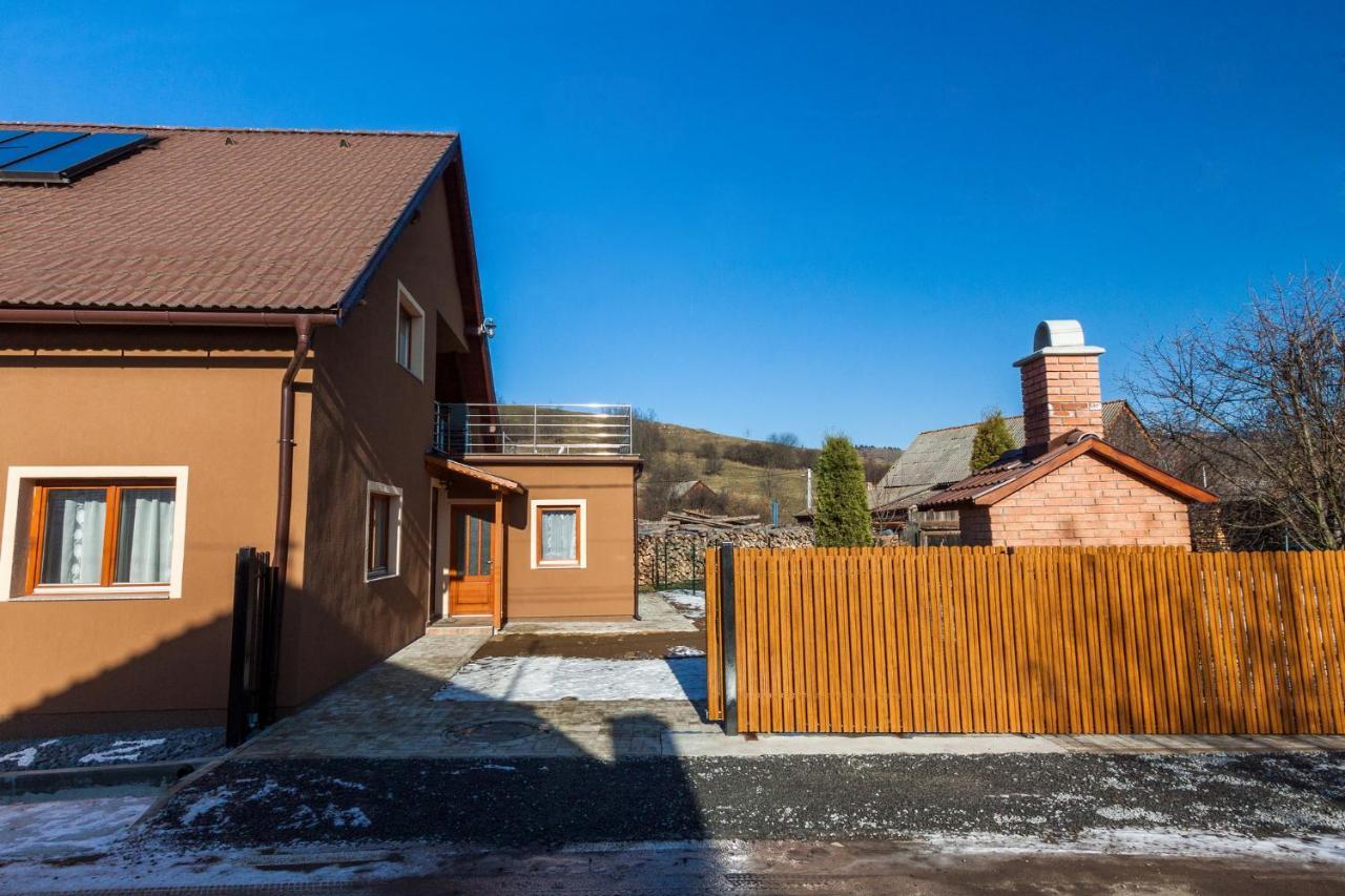 Вилла Eross Kulcsoshaz Lazarea Экстерьер фото
