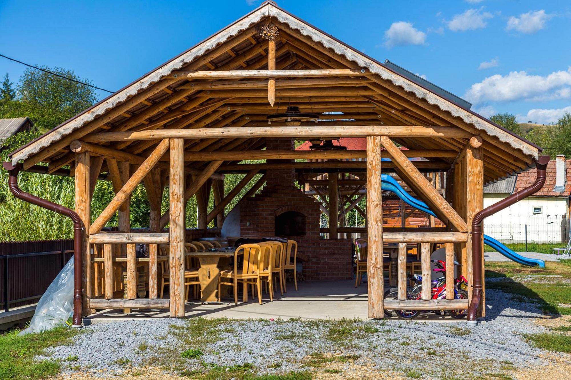Вилла Eross Kulcsoshaz Lazarea Экстерьер фото